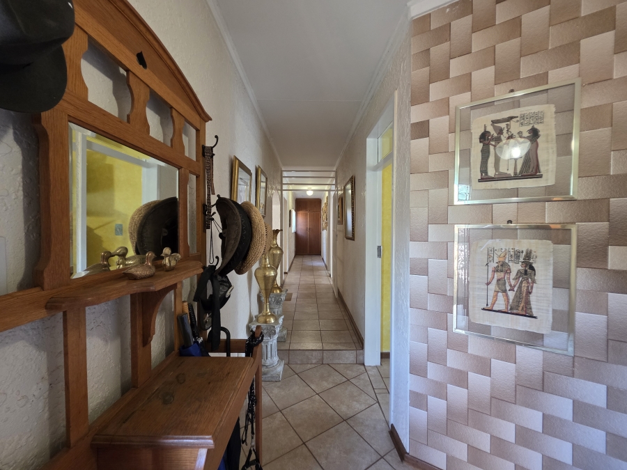 5 Bedroom Property for Sale in Riebeeckstad Free State